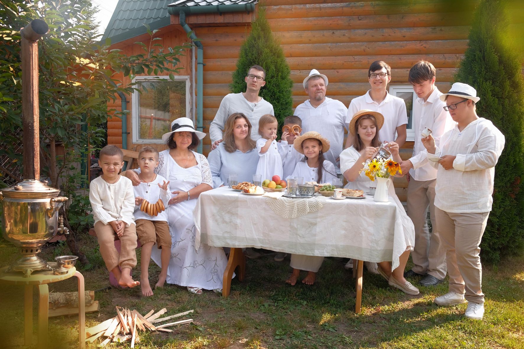 Поздравляем победителя фотоконкурса «Многодетная мама – звучит гордо!», ГБУ  